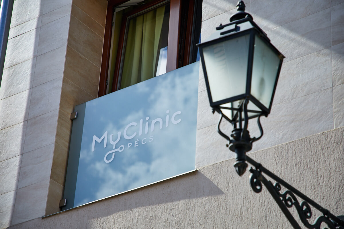 Enteriőr fotó a MyClinic Pécs magánklinikáról.
